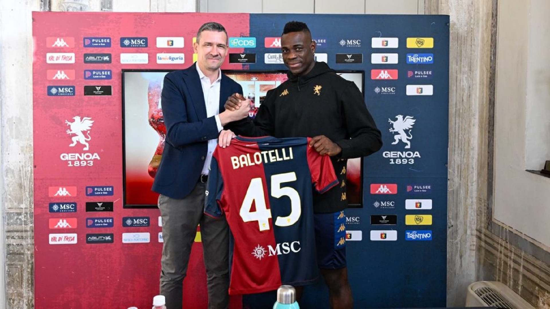 Il Genoa punta su Balotelli, ma si "tutela" con una clausola speciale nel contratto