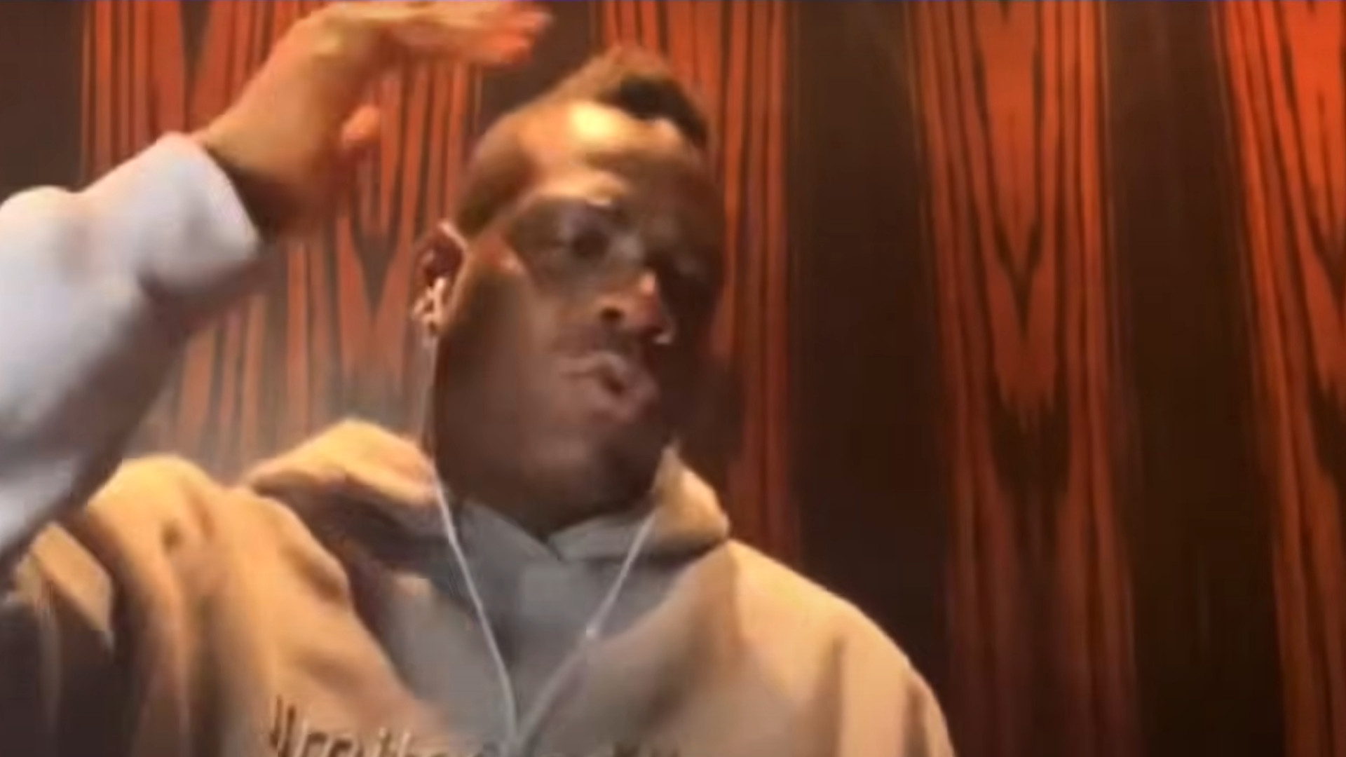 Enerix attacca Balotelli: "Non sei da serie A" e lui sbrocca in diretta (VIDEO)