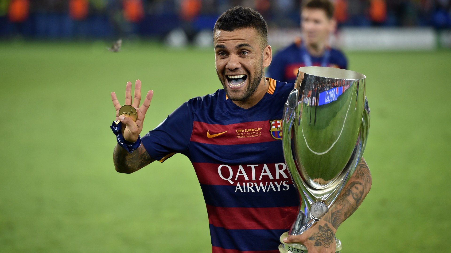 dani-alves-19