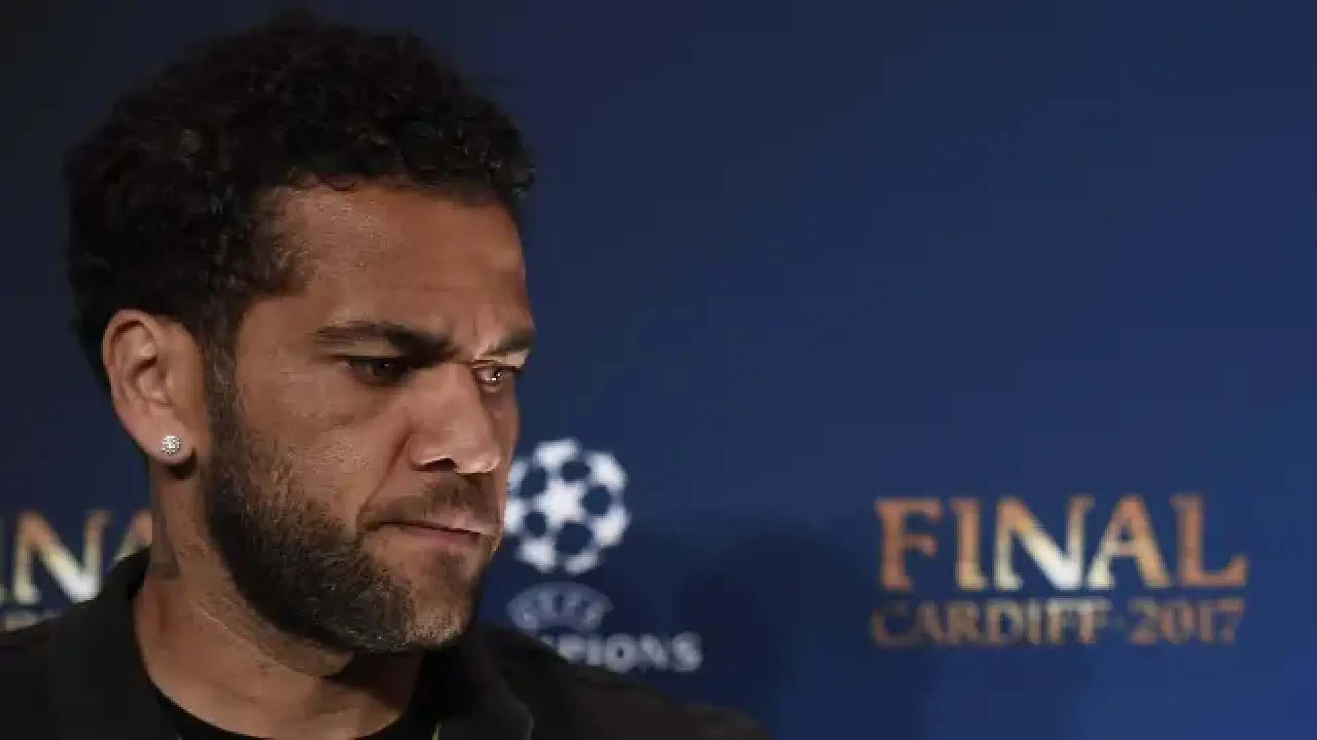 dani-alves-accuse