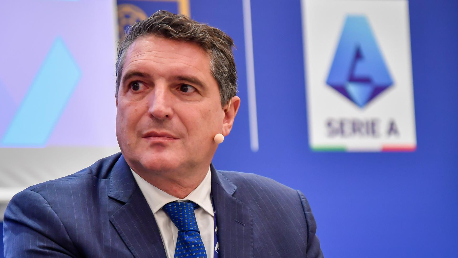 L'ad della Lega Serie A De Siervo lancia l'allarme: "Il calcio italiano sta morendo..."