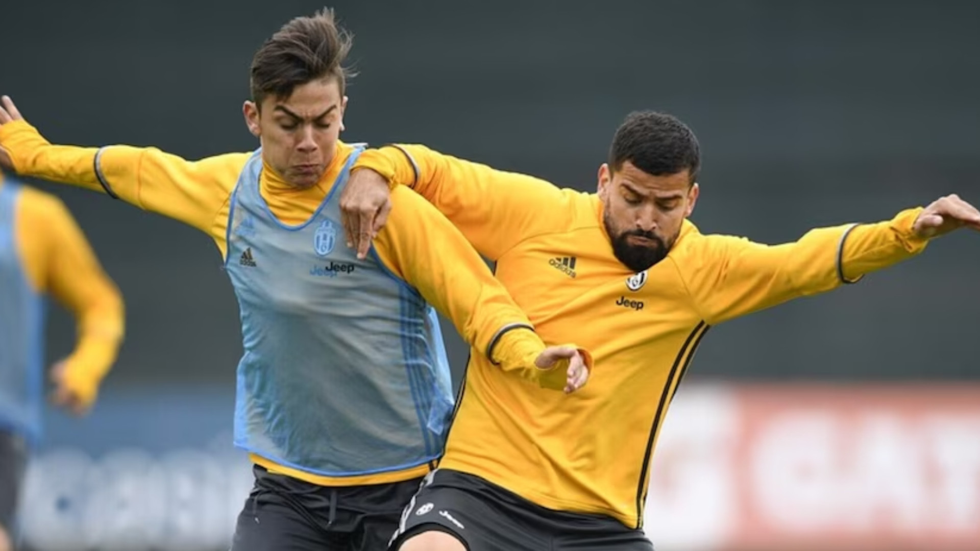 dybala-e-rincon-in-allenamneto-con-la-maglia-della-juventus