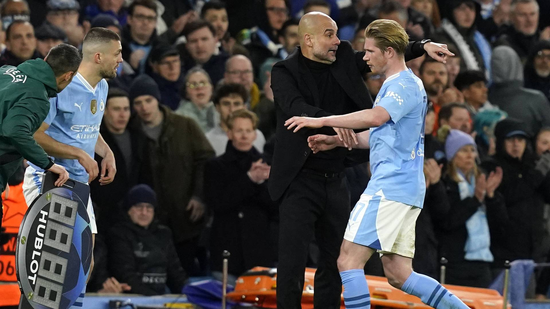 Guardiola-spiega-le-sostituzioni-di-Haaland-e-De-Bruyne