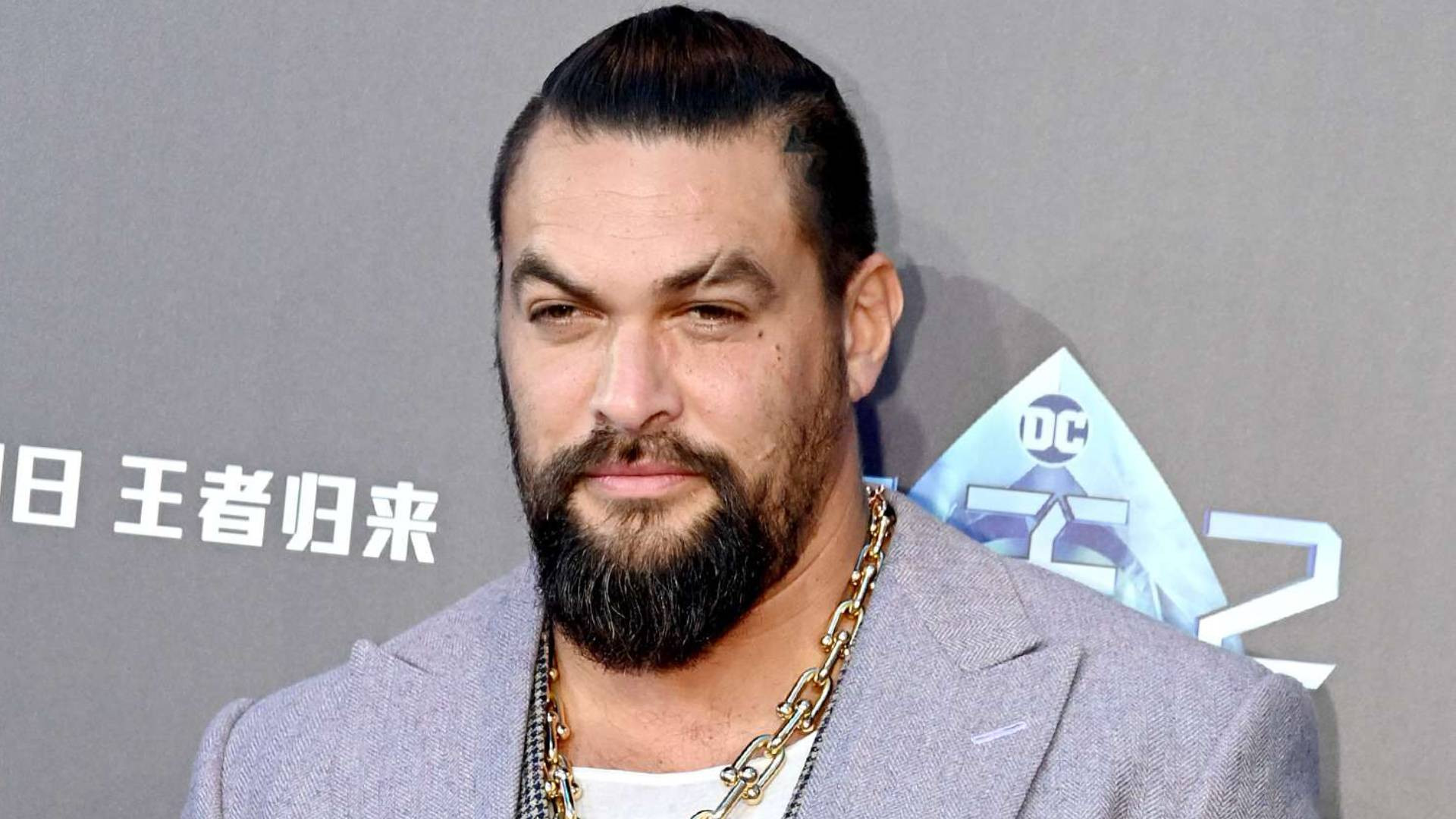 Jason Momoa All'improvviso: È Tifoso Del Palermo (FOTO)