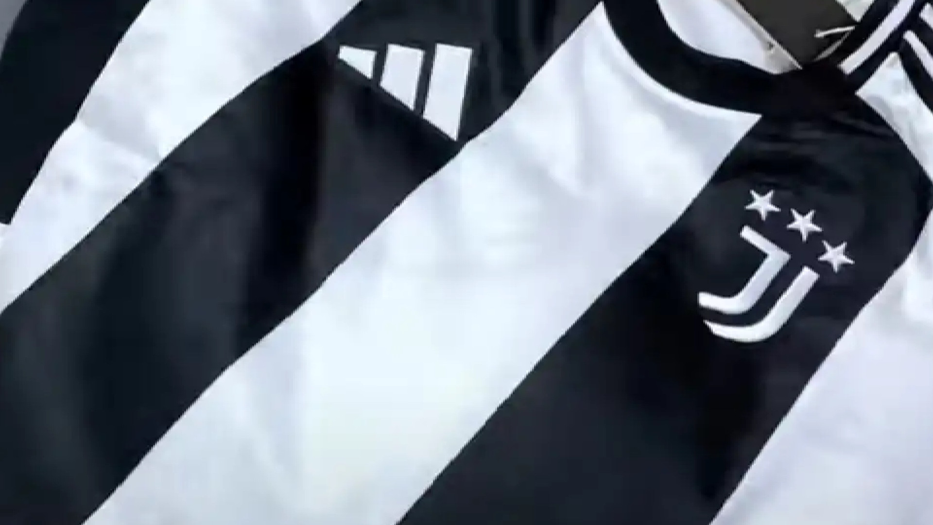 maglia-juventus-2025