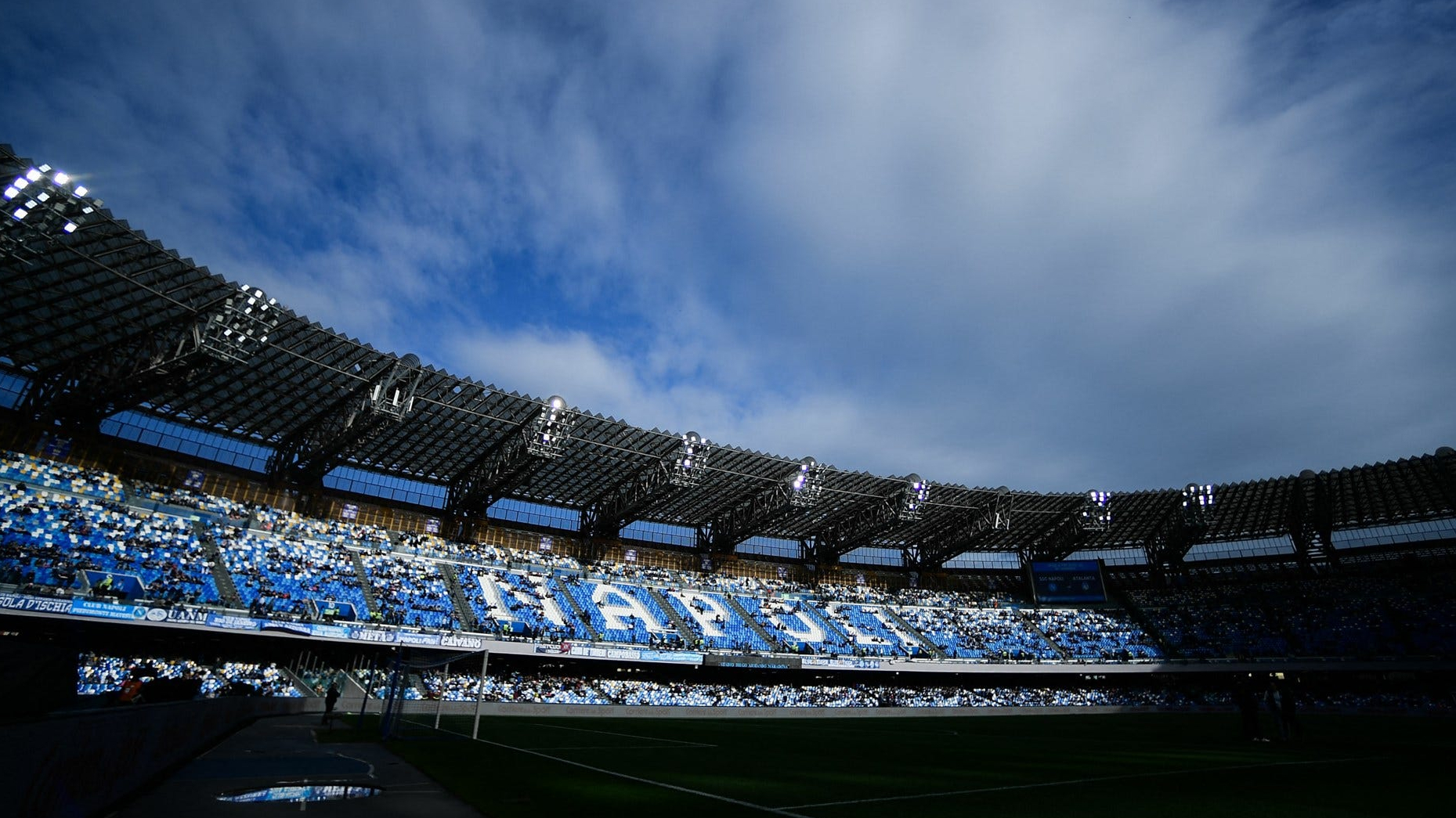 maradona-stadio-napoli-festa