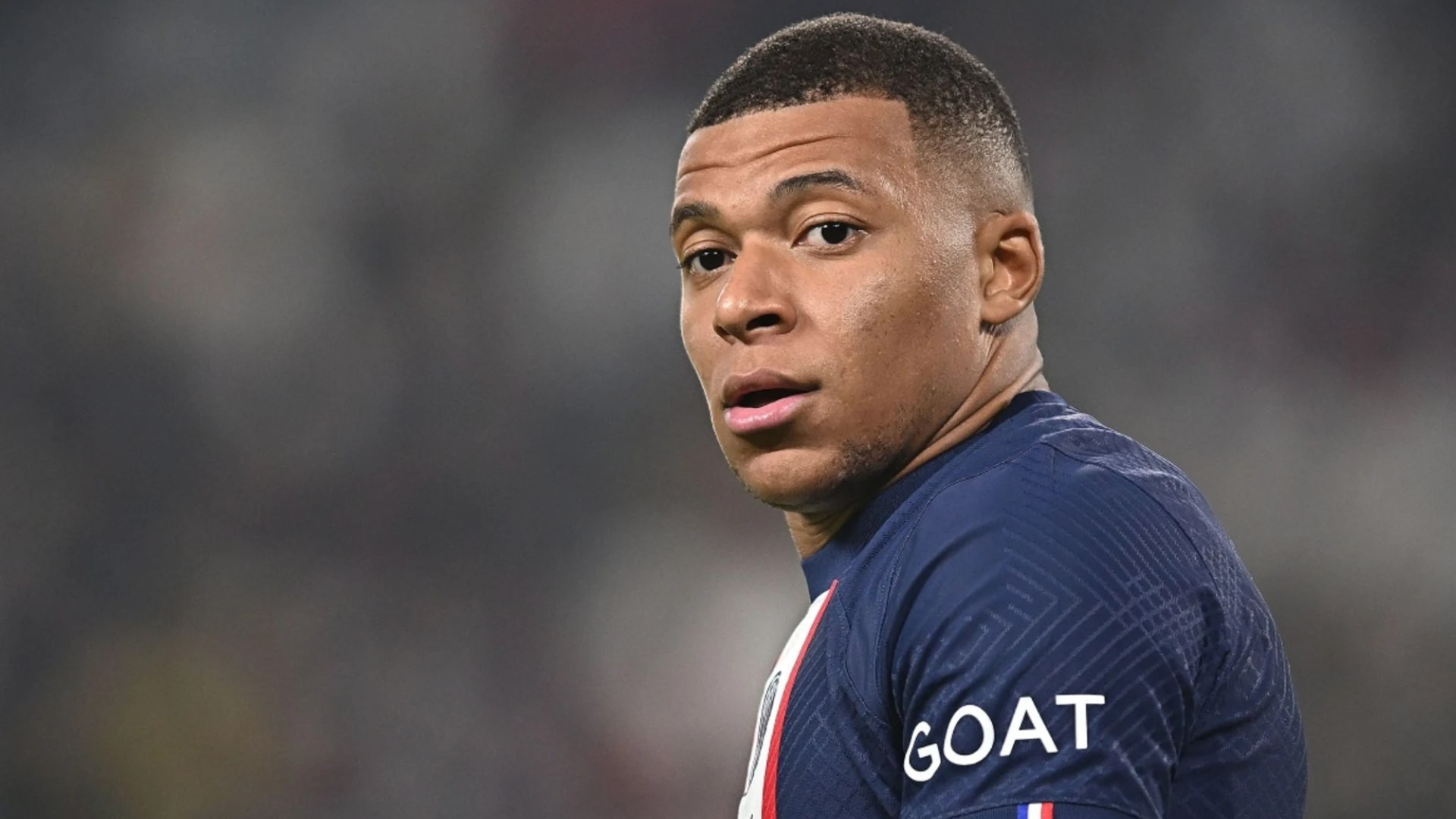 Mbappe-psg-rinnovo