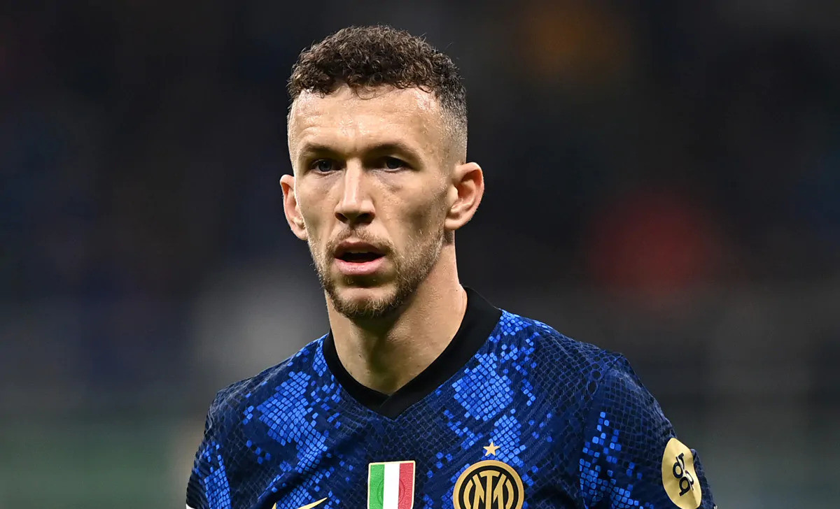 perisic-alla-jvue-tutto-falso