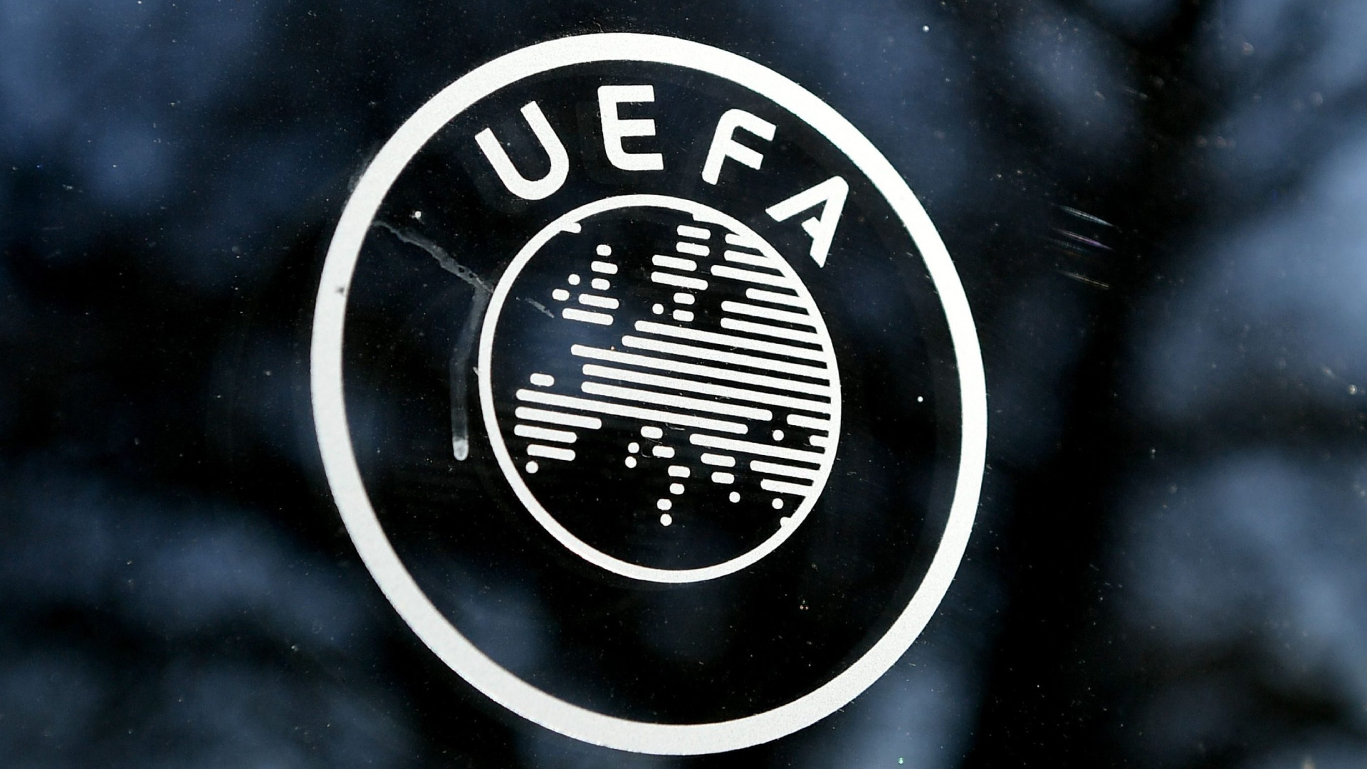 L'UEFA fa i conti a Inter, Milan e Roma: solo una non passa il controllo della FFP