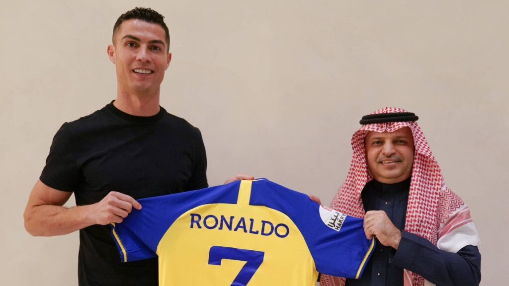 ronaldo-con-lo-sceicco-dellal-nassr-1024x576