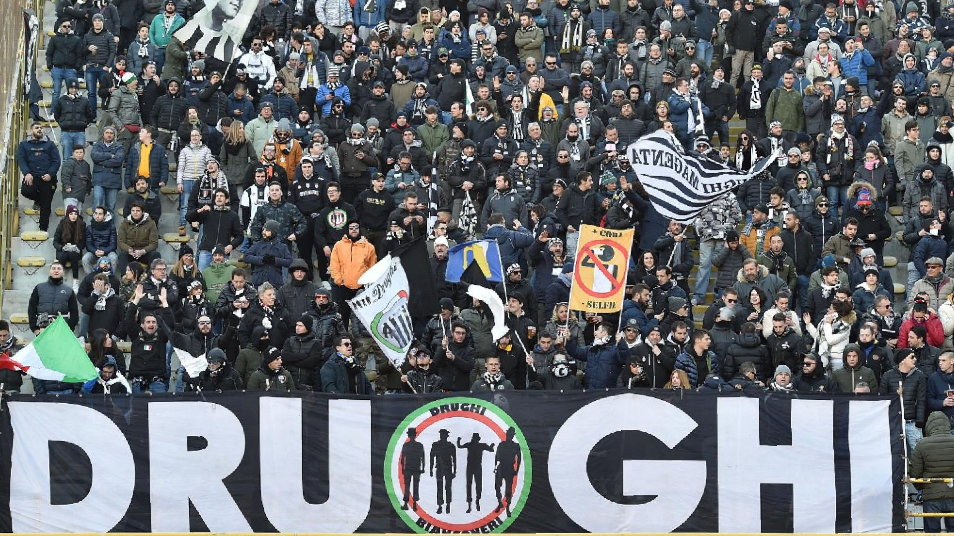 striscioni-drughi-superga