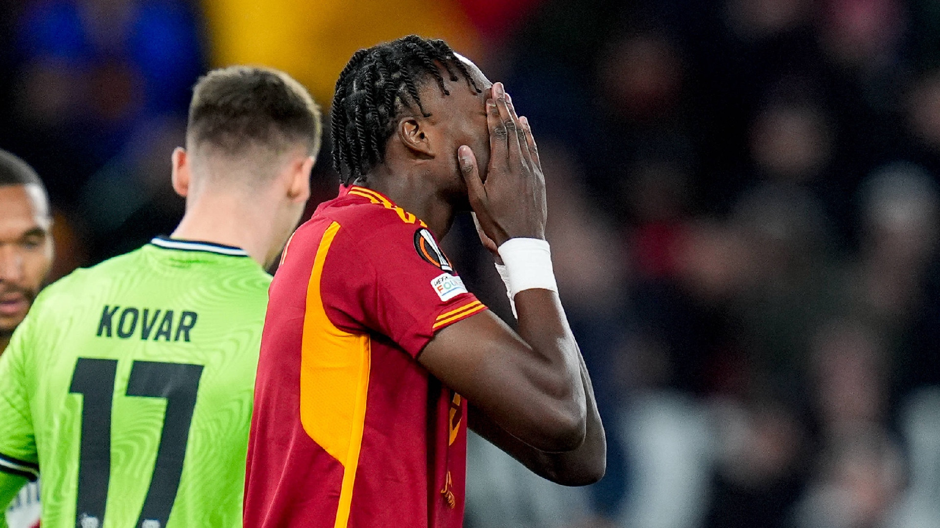 Tammy-abraham-errore-roma-bayer-leverkusen