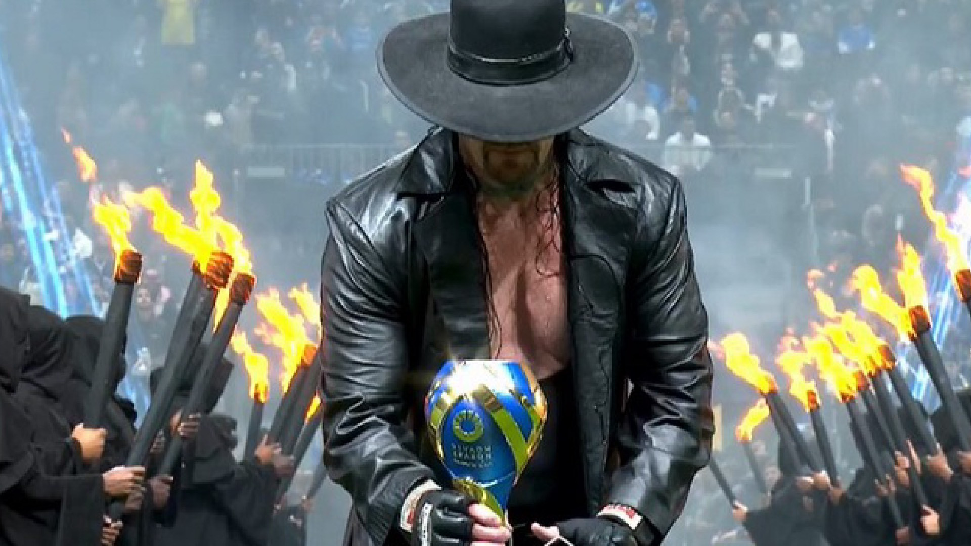 Nella finale tra Ronaldo e Milinkovic-Savic spunta... l'icona del wrestling "The Undertaker"  (VIDEO)