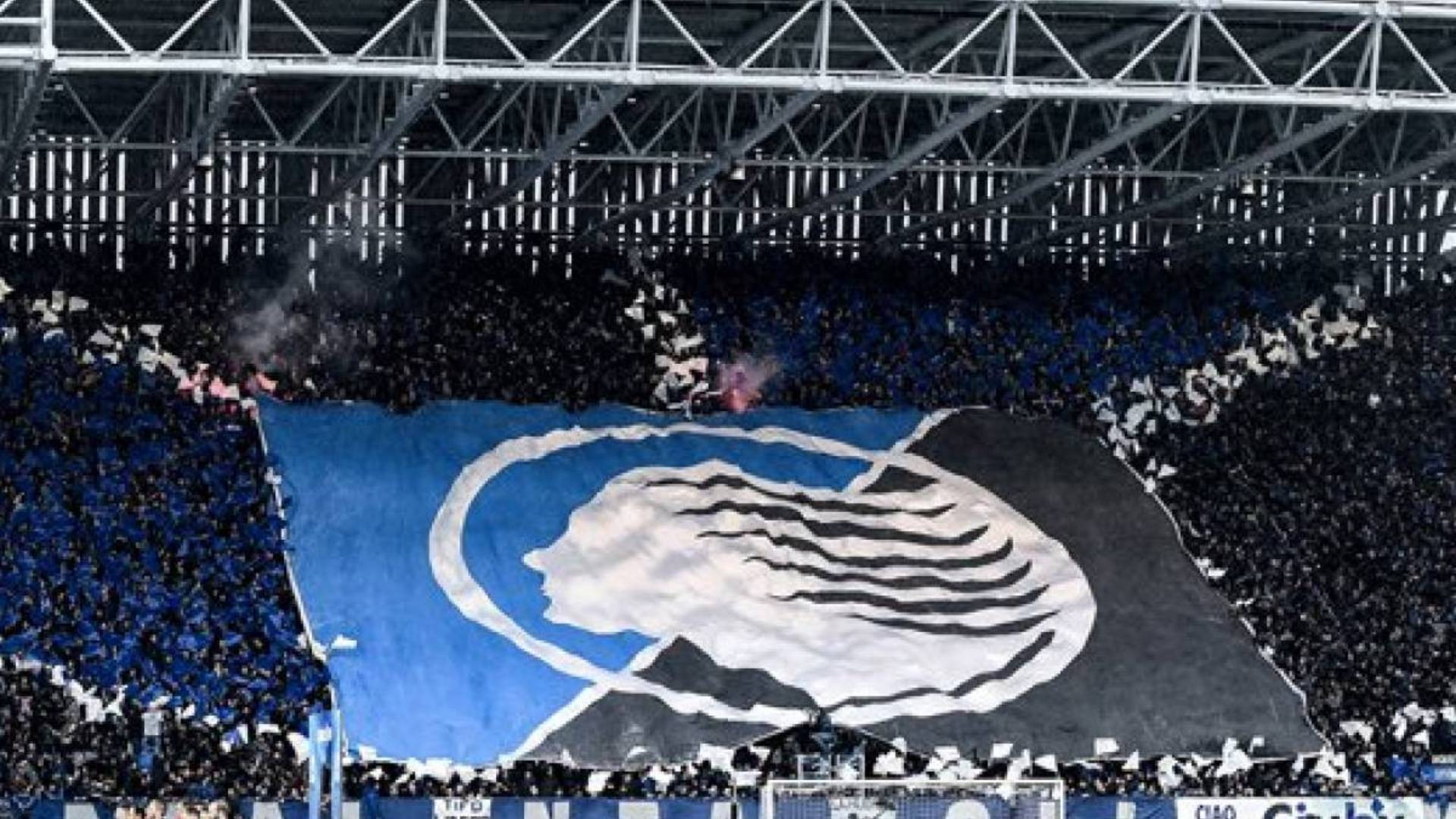 Tifosi-Atalanta-sfotto-ai-tifosi-della-Roma