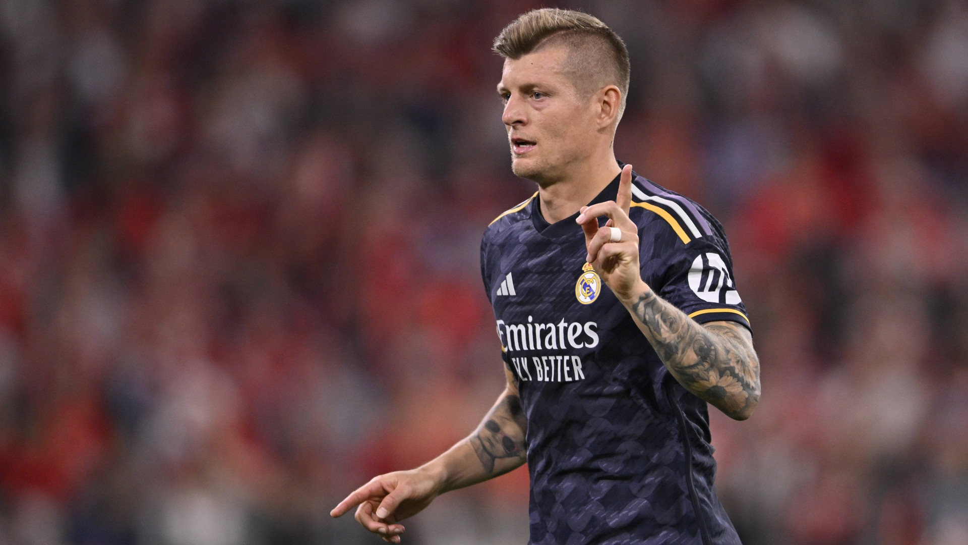 toni-kroos-indica-dove-andra-il-passaggio